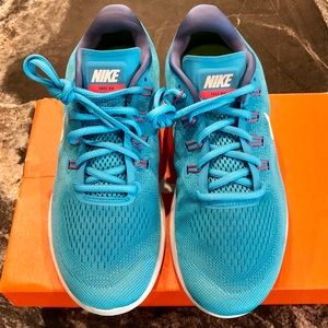 Nike Free RN 2017 Sz. 10 NEW Ladies Running Shoes